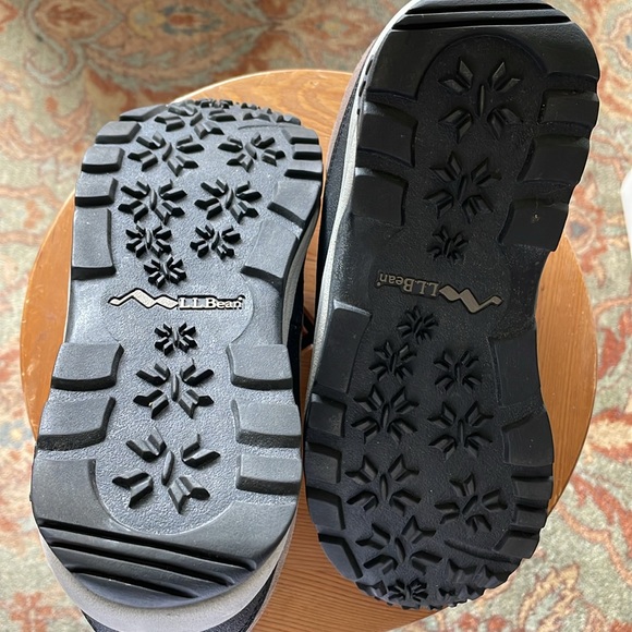 L.L. Bean Prima Loft suede boots. Like new. Great grip. Warm. Size 8. EUC. - Picture 3 of 6